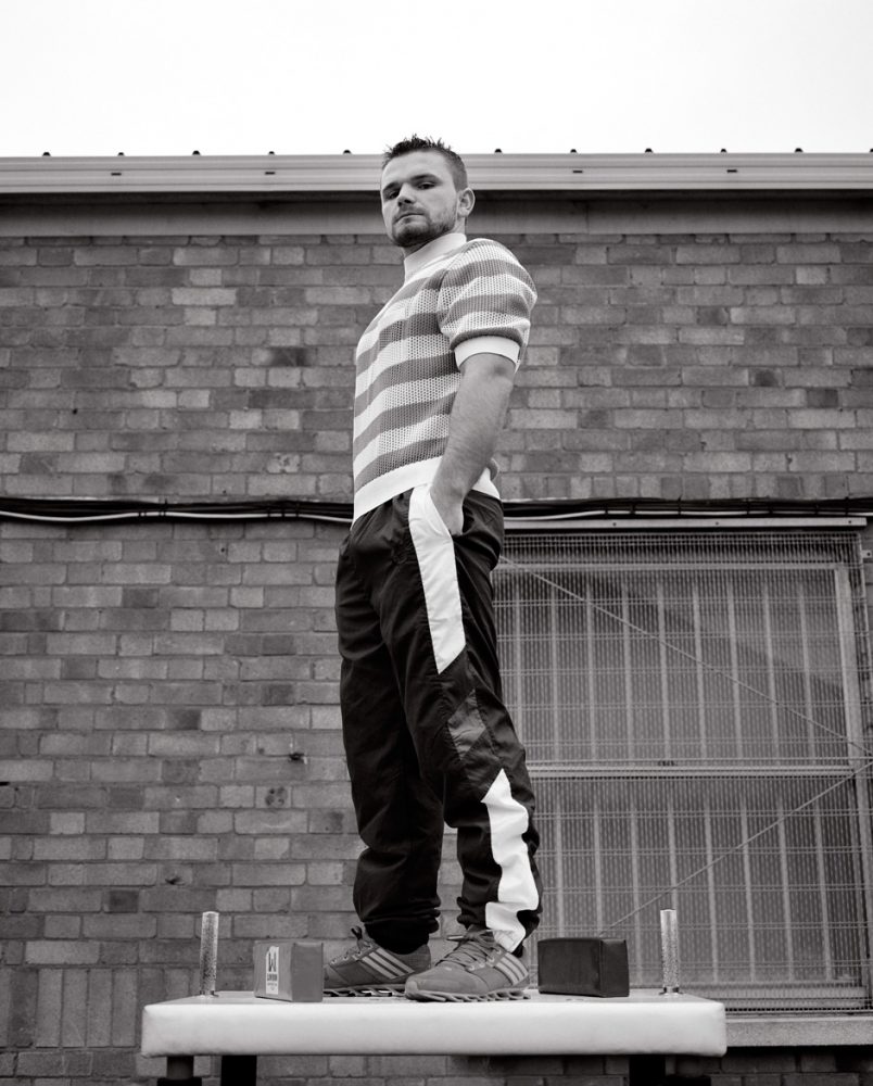 Une main de fer dans un gant de velours Revue Magazine